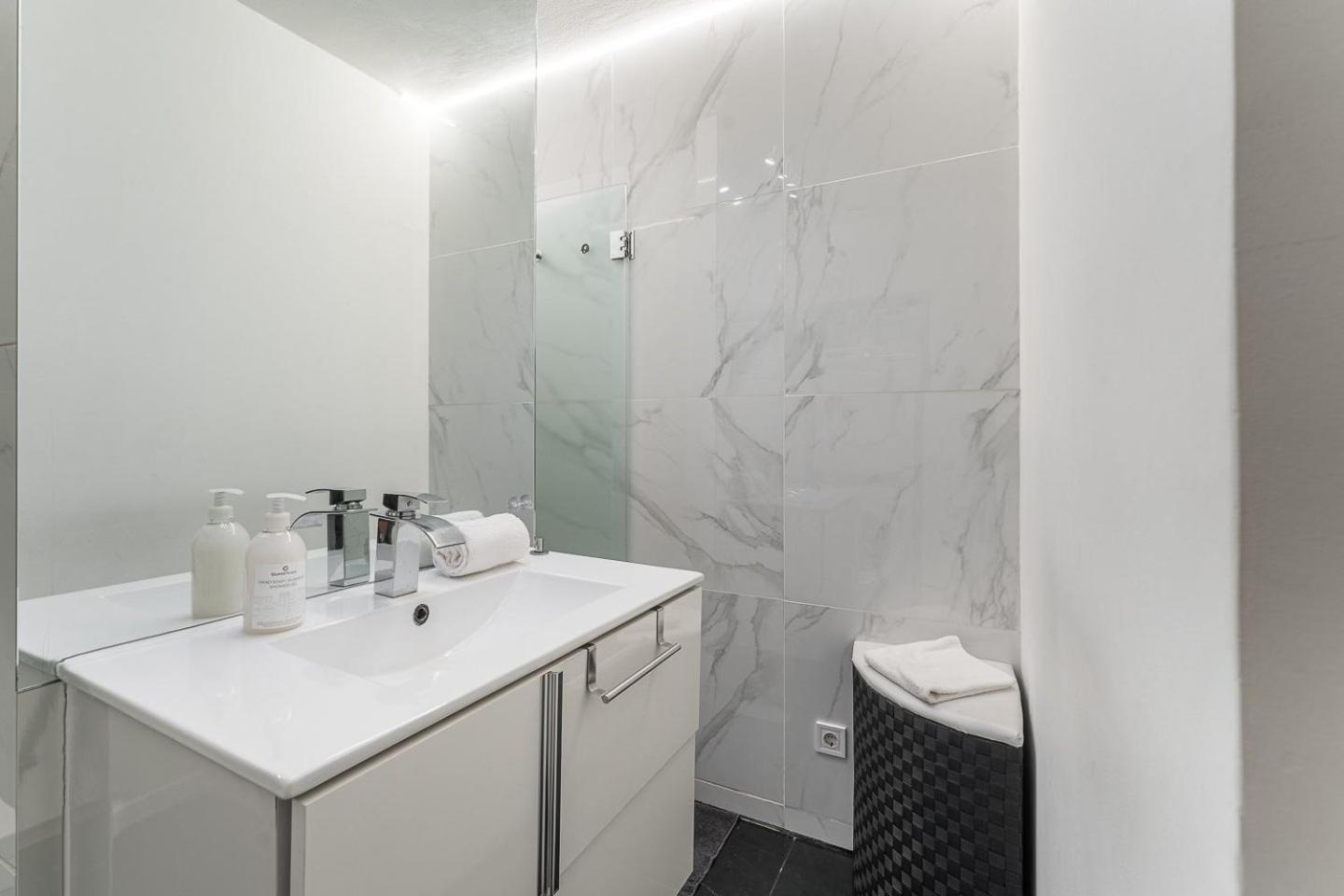 Guestready - Shades Of Blue With Balcony Apartment Porto Exterior foto